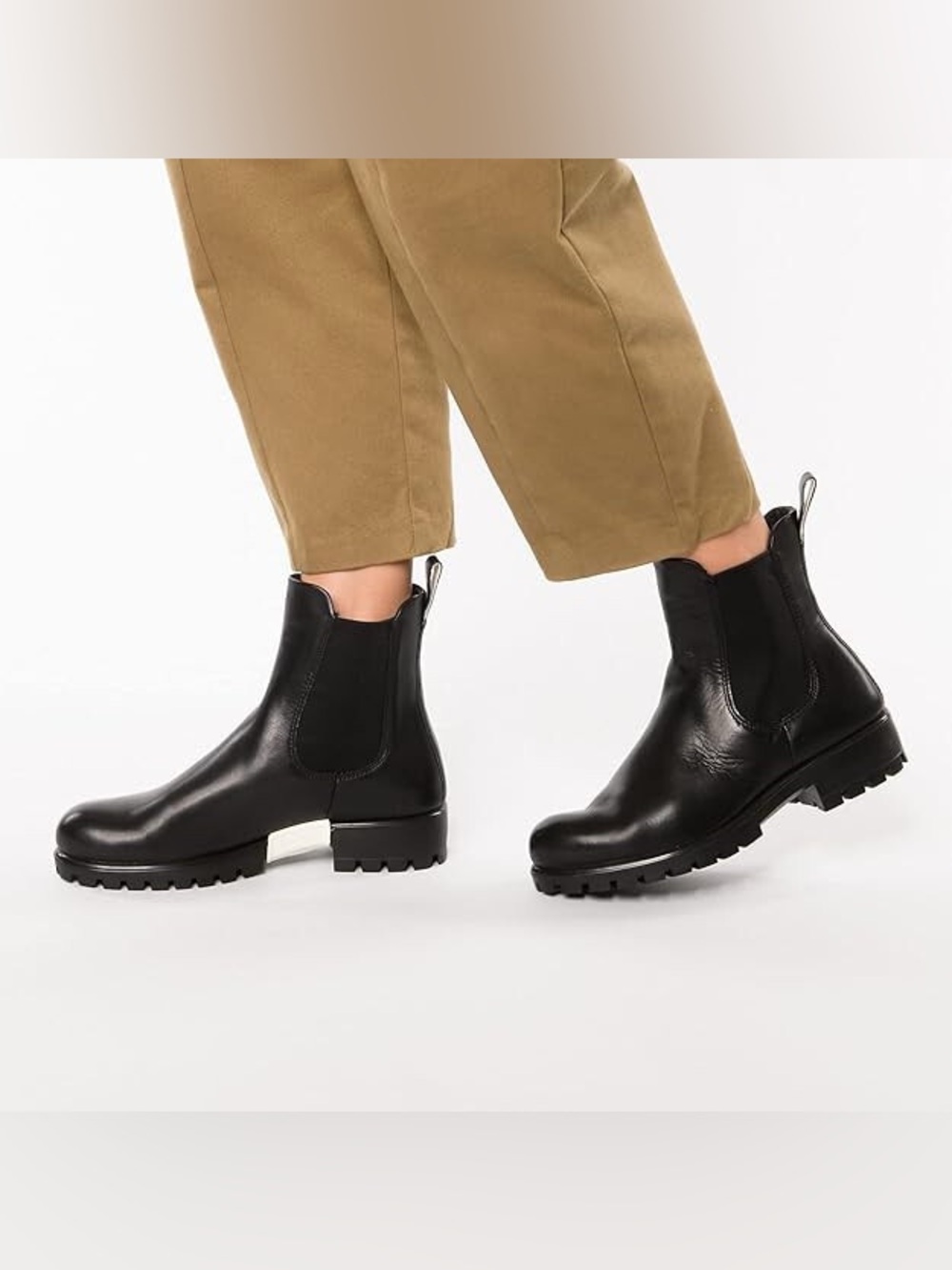 ECCO Modtray Chelsea Boot Pull‎ On Black Leather Chunky Lugged Sole Size 6-6.5